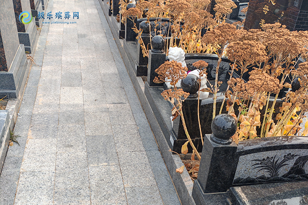 北京中华永久墓园地理位置：自然与便捷的融合